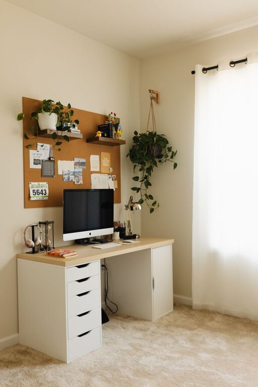 Tips for Creating a Cozy and Efficient Home Office Space